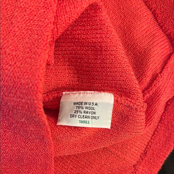 Neiman Marcus Coral Sweater Dress with Short Sleeves, V-Neck and Butterfly Butto - Picture 5 of 5